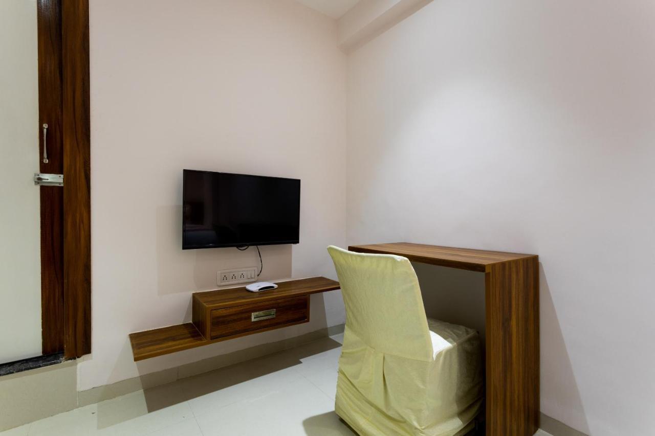 Oyo 29585 The Cliff Hotel Indore Exterior photo
