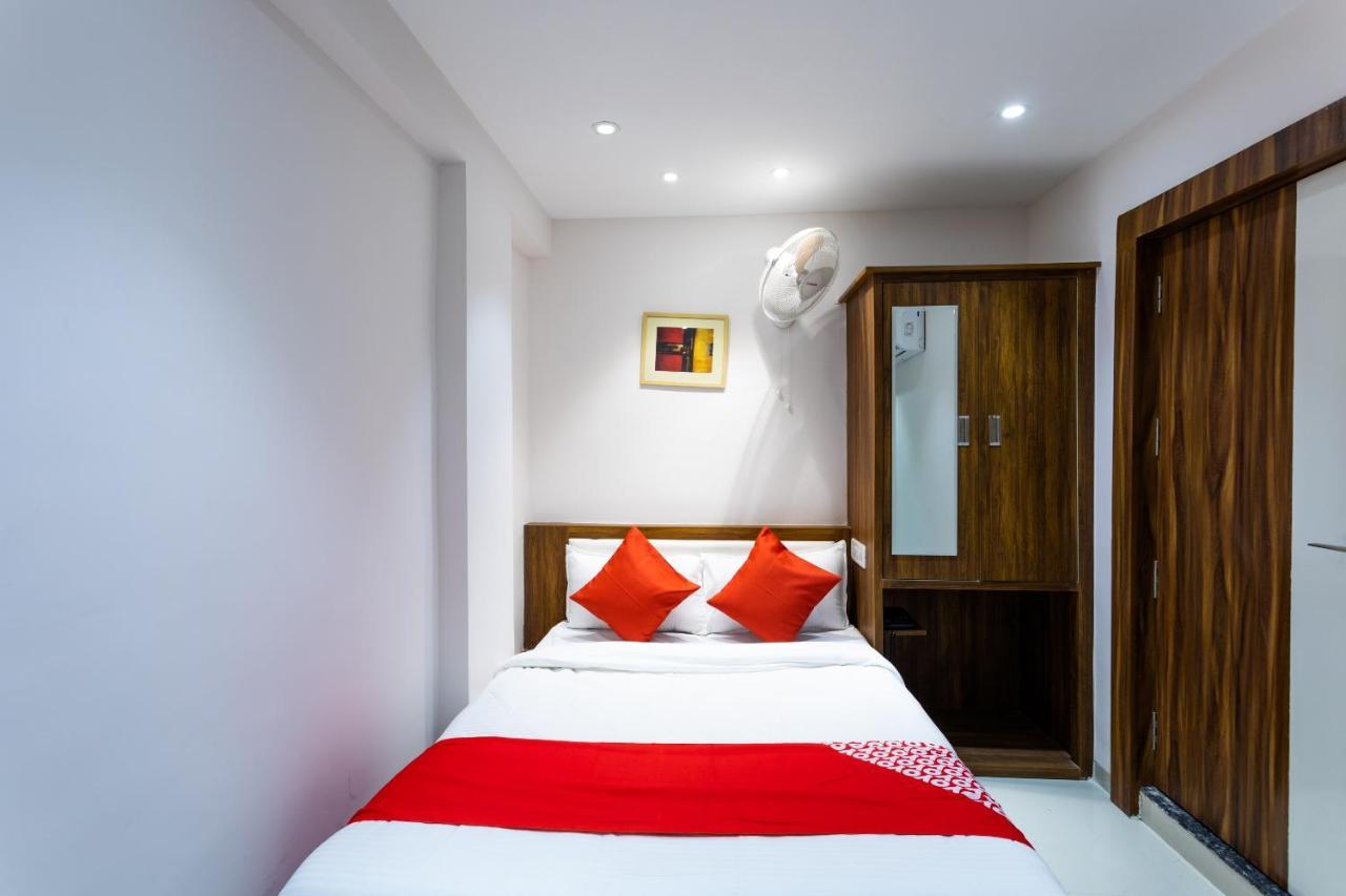 Oyo 29585 The Cliff Hotel Indore Exterior photo